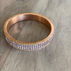 SWAROVSKI light pink crystal bangle, GT SZ M